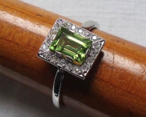 4_Bague_peridot_diamants_taille_ancienne_or_blanc_18 K