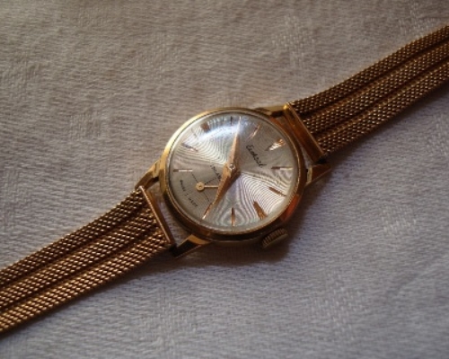 Montre_ronde1960_or_jaune18K