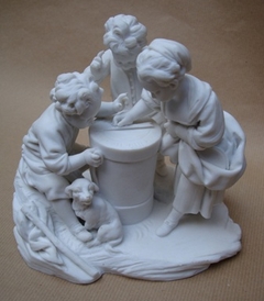 groupe_3enfants_biscuit_Sevres_1888-1891